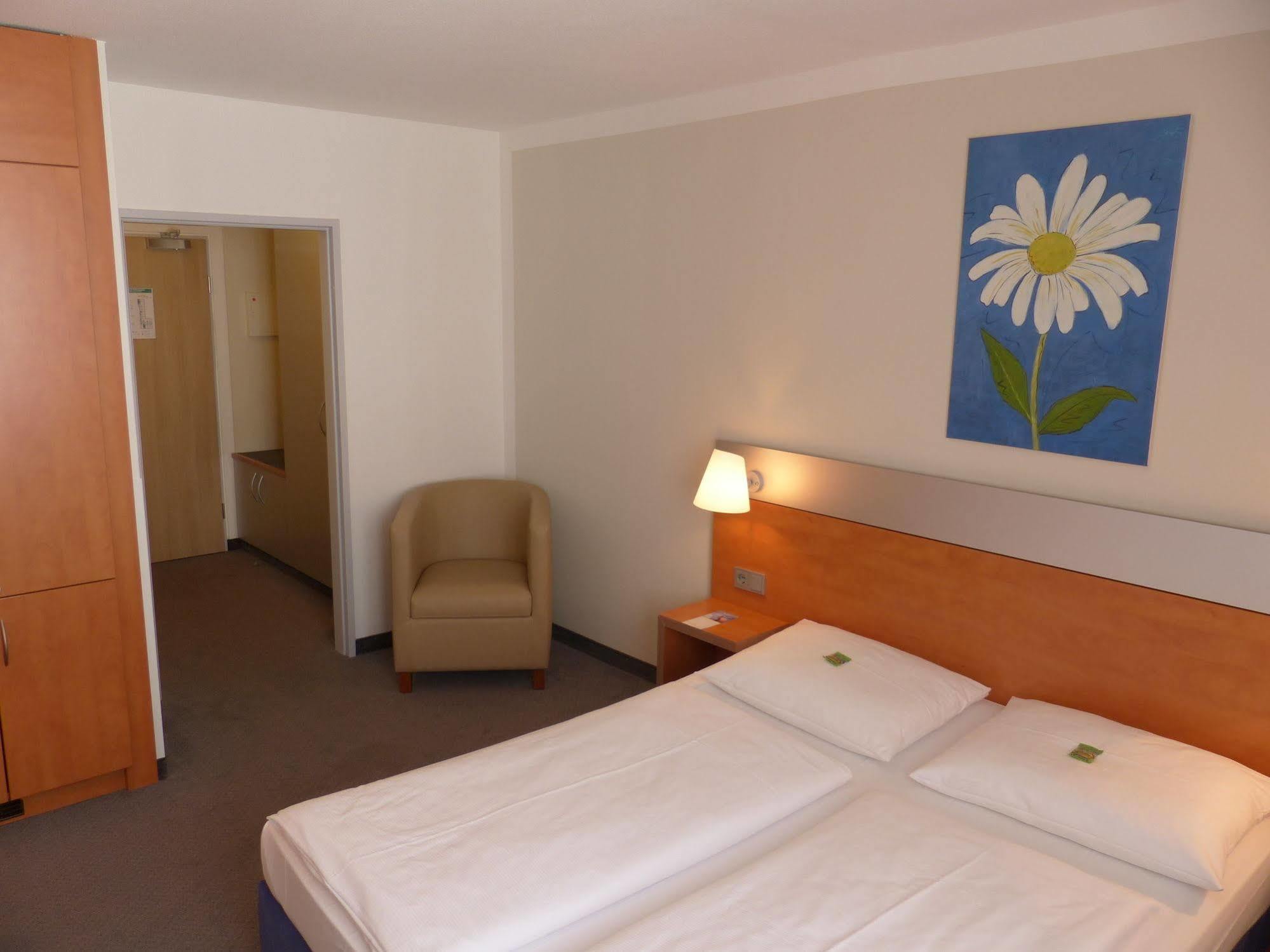 Ghotel Hotel & Living Muenchen-City Экстерьер фото